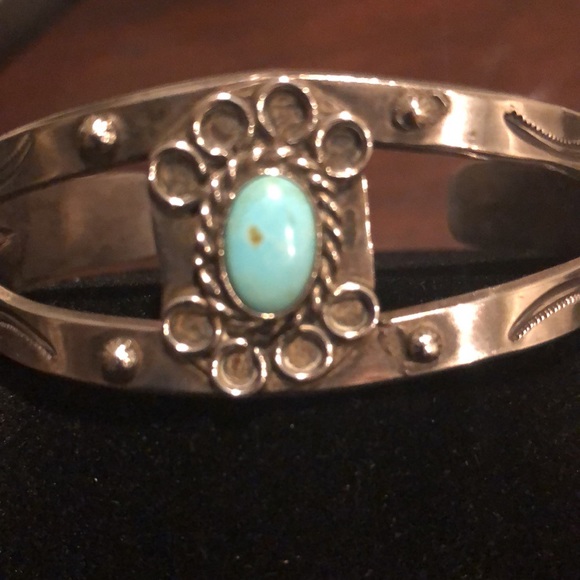 Silver and Turquoise Cuff Bracelet - Picture 3 of 9
